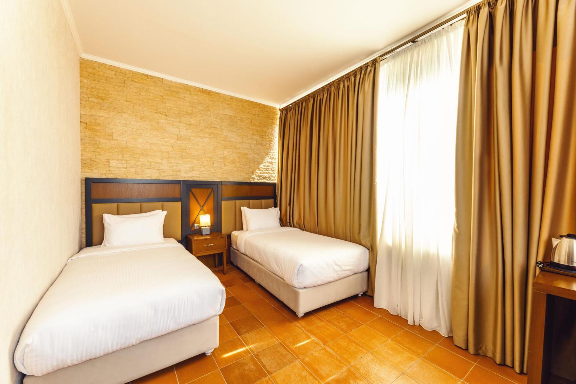 Boboqvati Hotel Chateau Kvirike מראה חיצוני תמונה