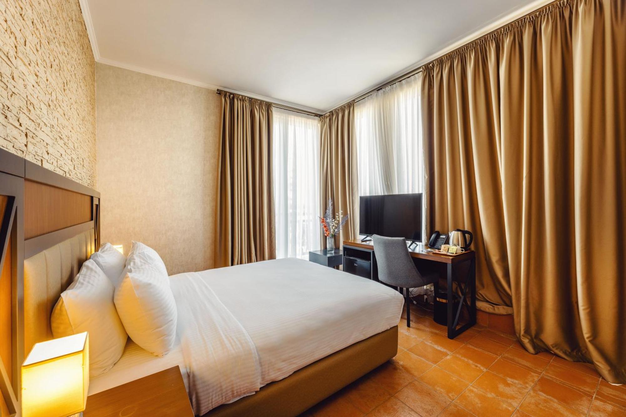 Boboqvati Hotel Chateau Kvirike מראה חיצוני תמונה