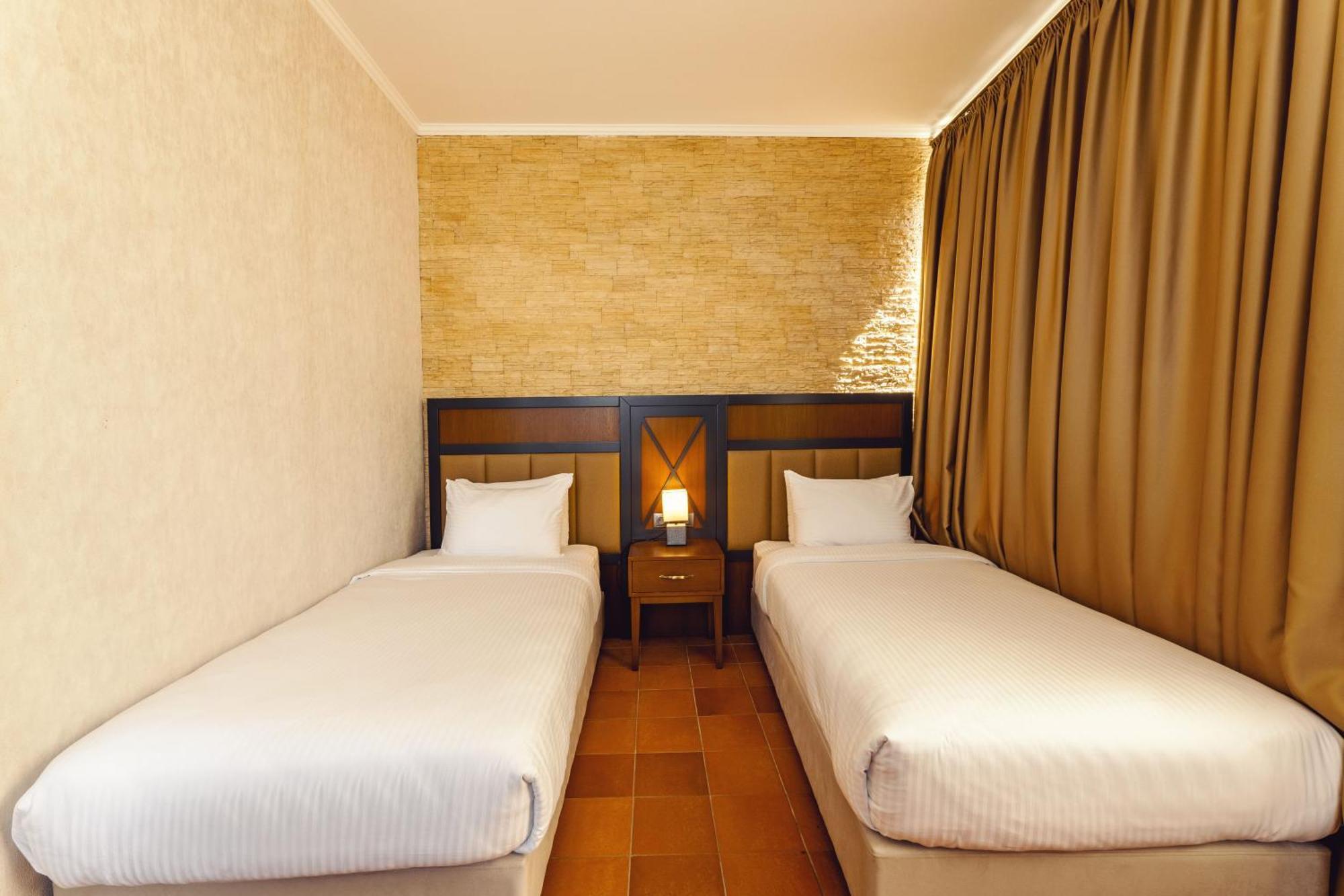 Boboqvati Hotel Chateau Kvirike מראה חיצוני תמונה